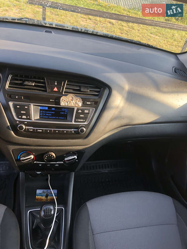Хэтчбек Hyundai i20 2016 в Дрогобыче