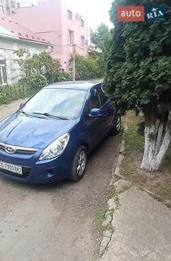 Хэтчбек Hyundai i20 2011 в 