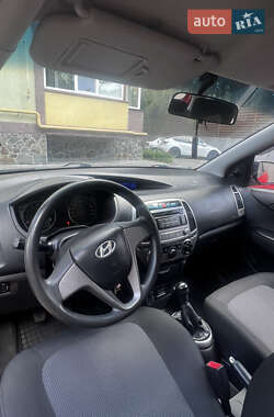 Хэтчбек Hyundai i20 2014 в 