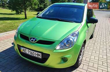 Хэтчбек Hyundai i20 2010 в Днепре