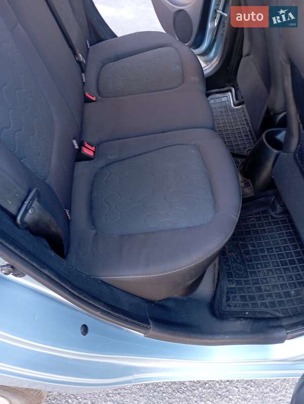 Хэтчбек Hyundai i20 2009 в Тернополе