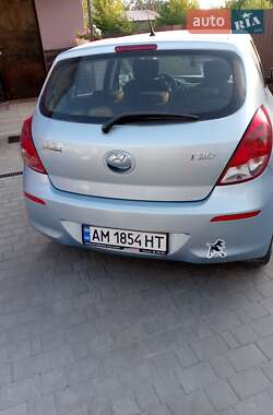 Хэтчбек Hyundai i20 2012 в 