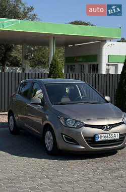 Хэтчбек Hyundai i20 2012 в 