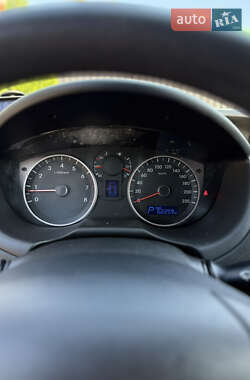 Хэтчбек Hyundai i20 2012 в 