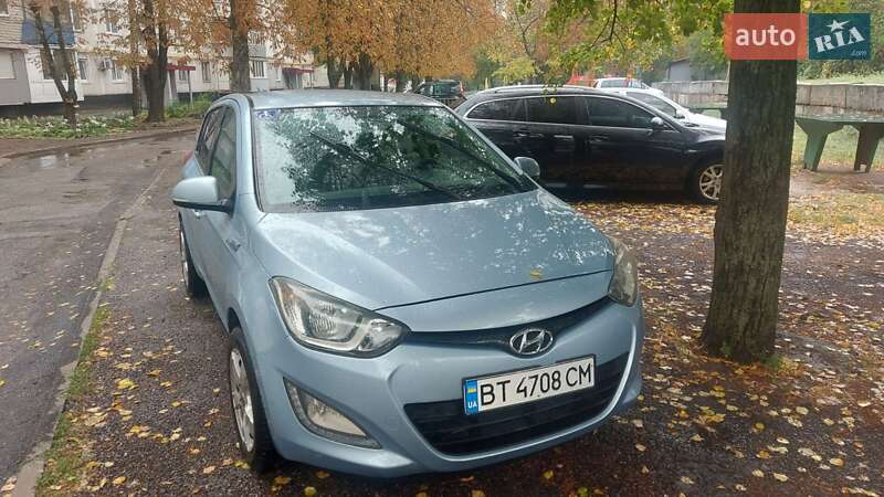 Хэтчбек Hyundai i20 2013 в 