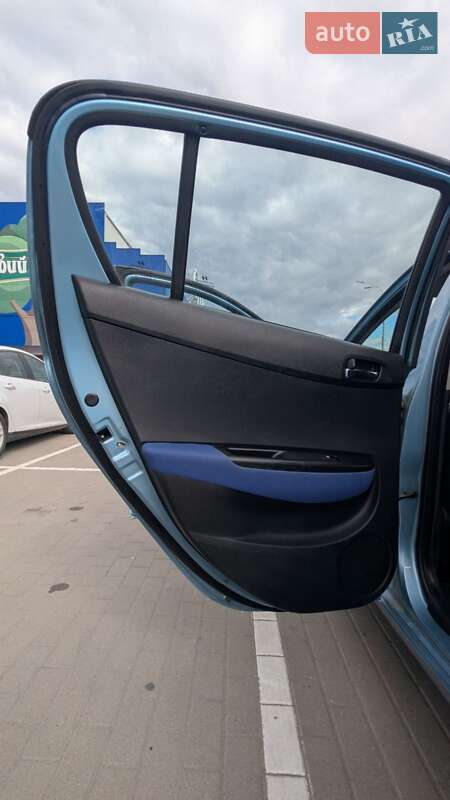 Хэтчбек Hyundai i20 2010 в Тернополе