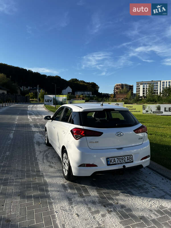 Хетчбек Hyundai i20 2016 в Львові