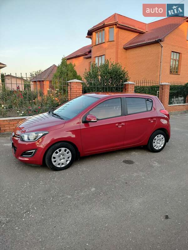 Хетчбек Hyundai i20 2014 в Кривому Розі фото 10 Хетчбек Hyundai i20 2014 в Кривому Розі