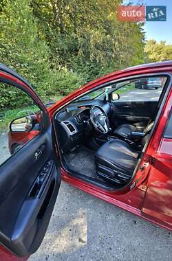 Хэтчбек Hyundai i20 2009 в 
