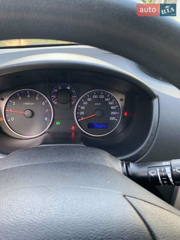 Хетчбек Hyundai i20 2011 в Івано-Франківську