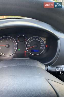 Хэтчбек Hyundai i20 2011 в 