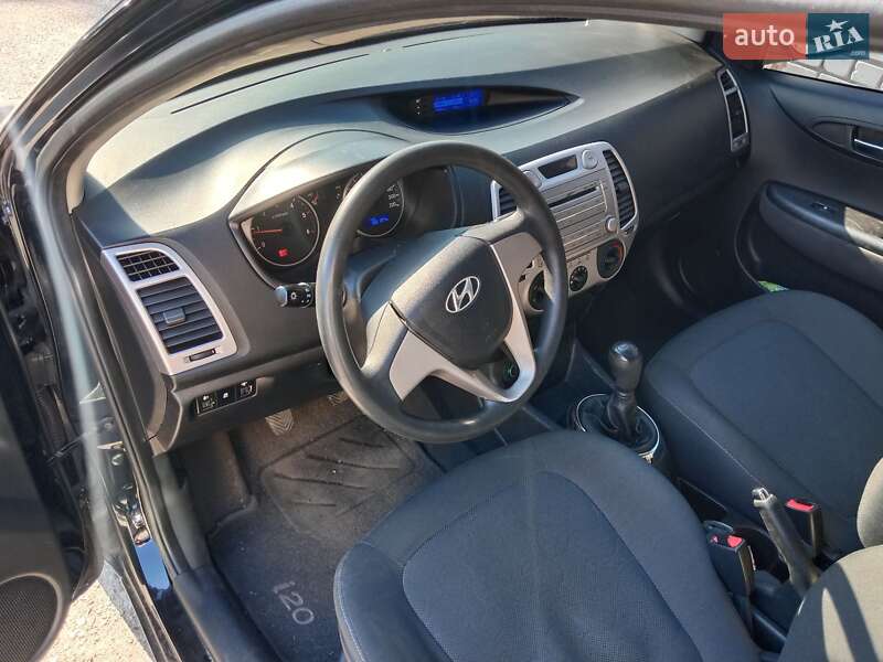 Хэтчбек Hyundai i20 2011 в Днепре