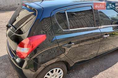 Хэтчбек Hyundai i20 2011 в 