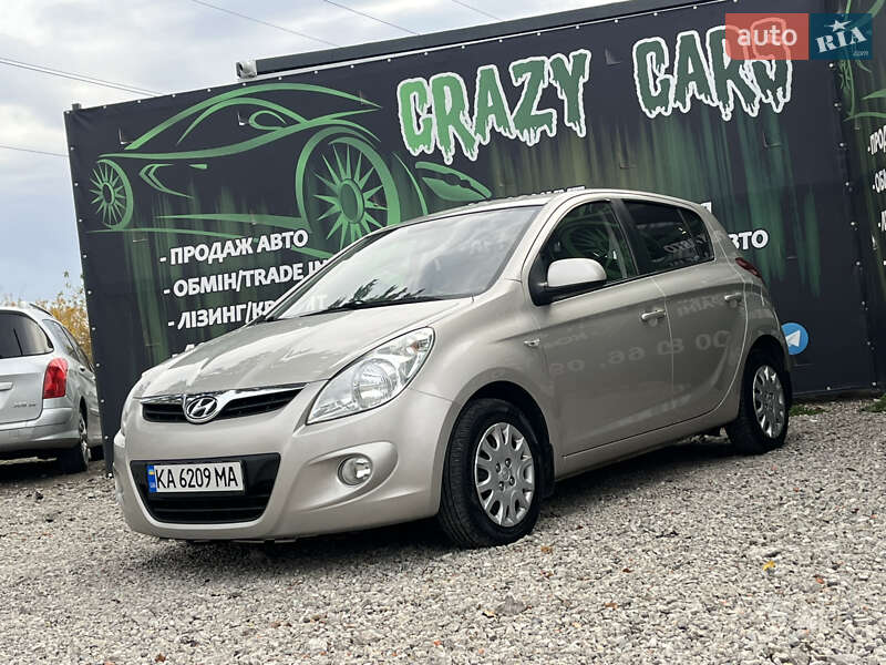 Хэтчбек Hyundai i20 2011 в Харькове