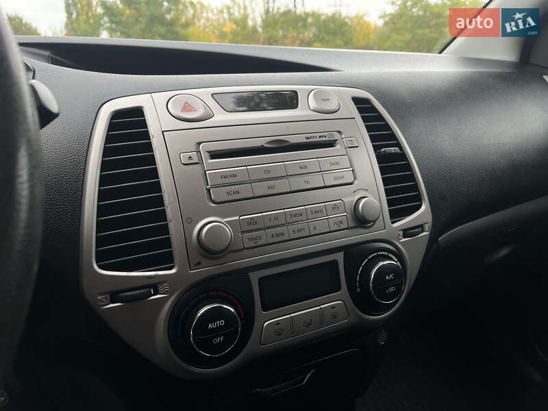 Хэтчбек Hyundai i20 2011 в Харькове
