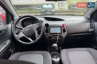 Хэтчбек Hyundai i20 2014 в 