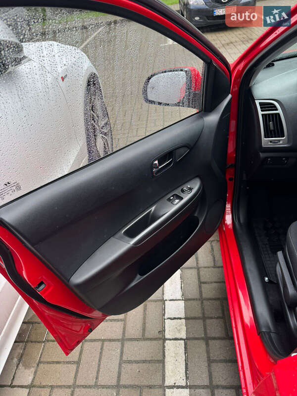 Хэтчбек Hyundai i20 2014 в Львове