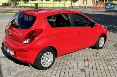 Хэтчбек Hyundai i20 2014 в 