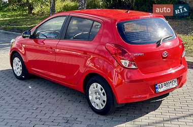 Хэтчбек Hyundai i20 2014 в 
