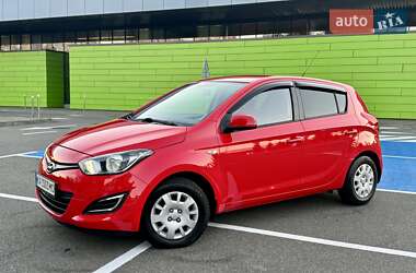 Хэтчбек Hyundai i20 2014 в 