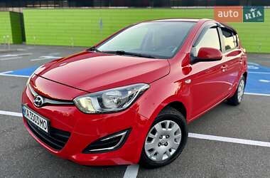 Хэтчбек Hyundai i20 2014 в 