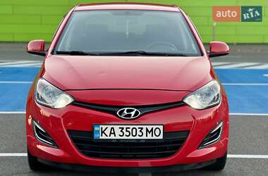 Хэтчбек Hyundai i20 2014 в 