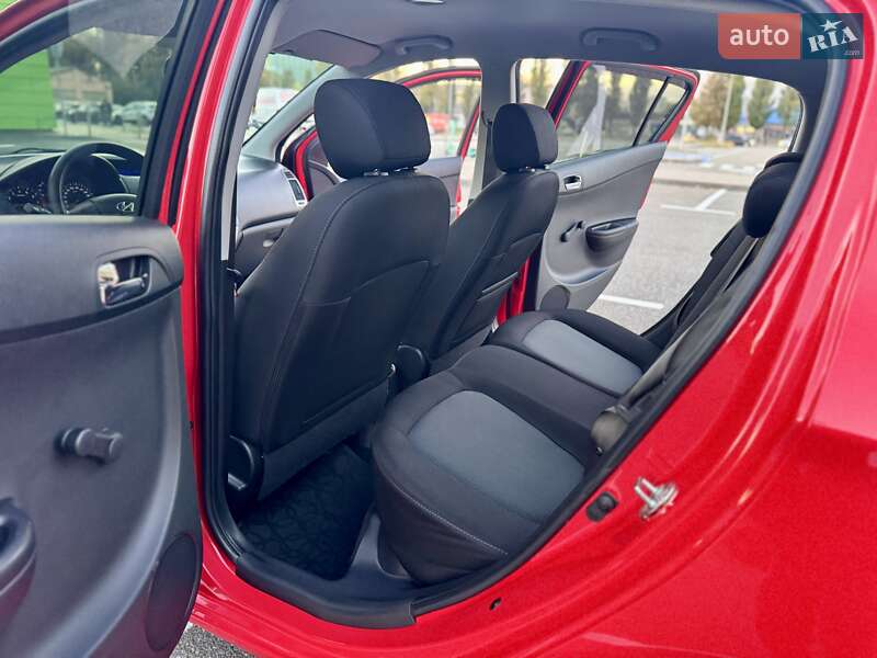 Хэтчбек Hyundai i20 2014 в Киеве фото 35 Хэтчбек Hyundai i20 2014 в Киеве