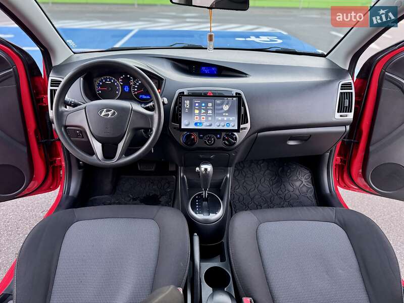 Хэтчбек Hyundai i20 2014 в Киеве фото 48 Хэтчбек Hyundai i20 2014 в Киеве