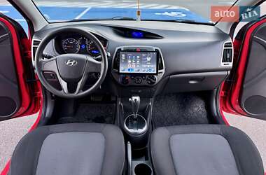 Хэтчбек Hyundai i20 2014 в 