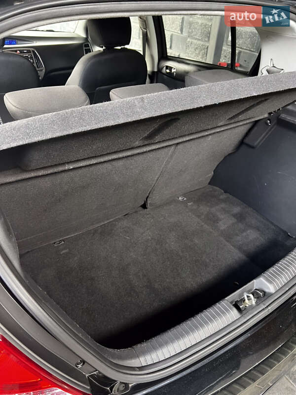 Хэтчбек Hyundai i20 2013 в Ровно