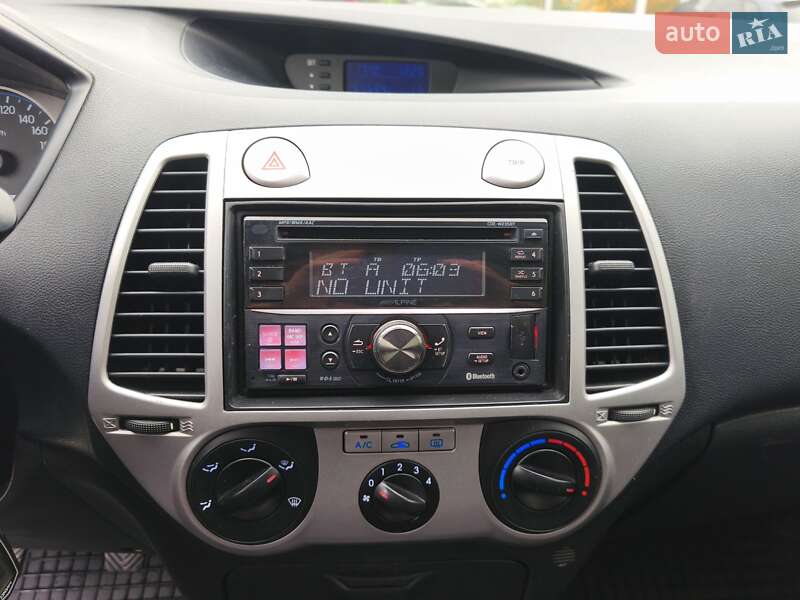 Хэтчбек Hyundai i20 2012 в Днепре