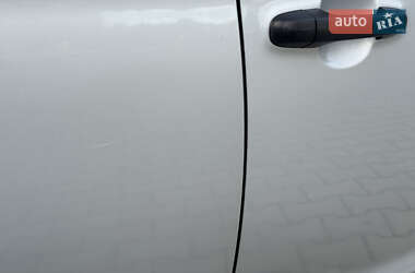Хэтчбек Hyundai i20 2011 в 