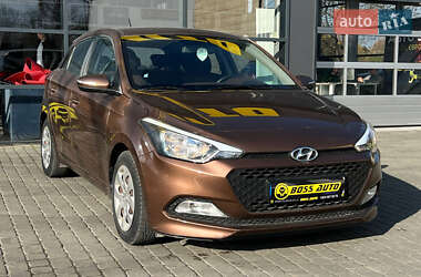 Хэтчбек Hyundai i20 2016 в Ивано-Франковске