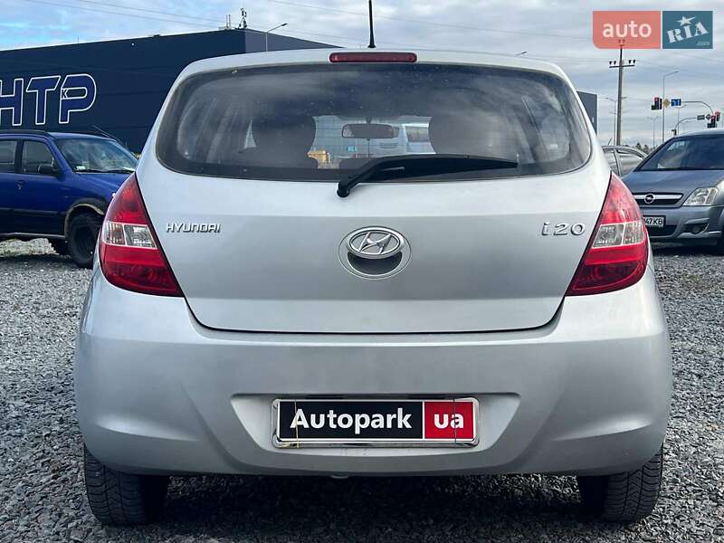 Хэтчбек Hyundai i20 2011 в Львове
