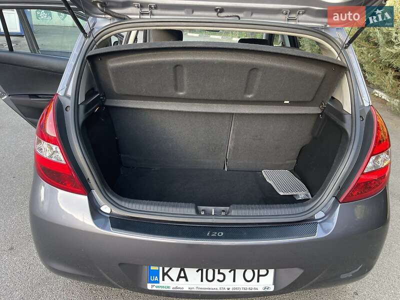 Хэтчбек Hyundai i20 2011 в Киеве фото 14 Хэтчбек Hyundai i20 2011 в Киеве