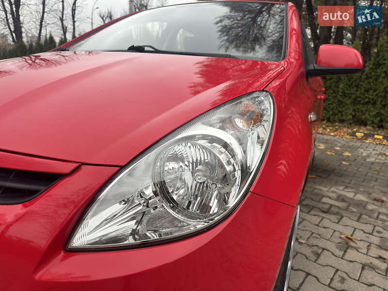 Хетчбек Hyundai i20 2012 в Києві фото 10 Хетчбек Hyundai i20 2012 в Києві