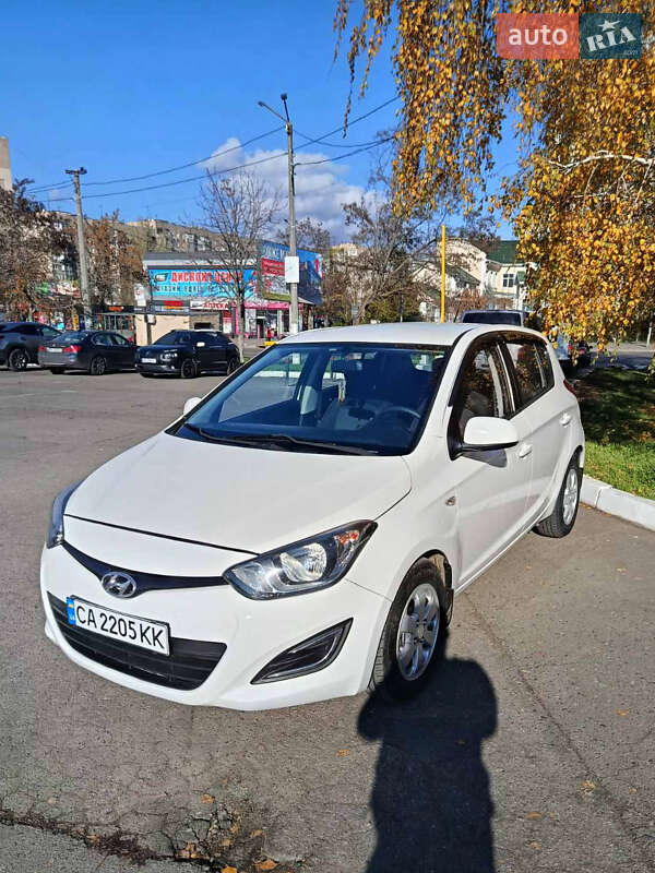 Хетчбек Hyundai i20 2013 в Одесі фото 6 Хетчбек Hyundai i20 2013 в Одесі