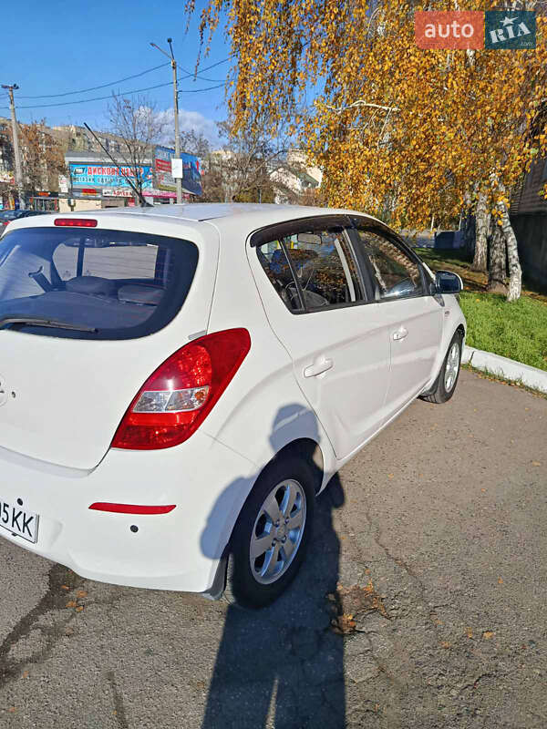 Хетчбек Hyundai i20 2013 в Одесі фото 14 Хетчбек Hyundai i20 2013 в Одесі