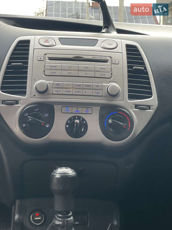 Хэтчбек Hyundai i20 2011 в Мукачево