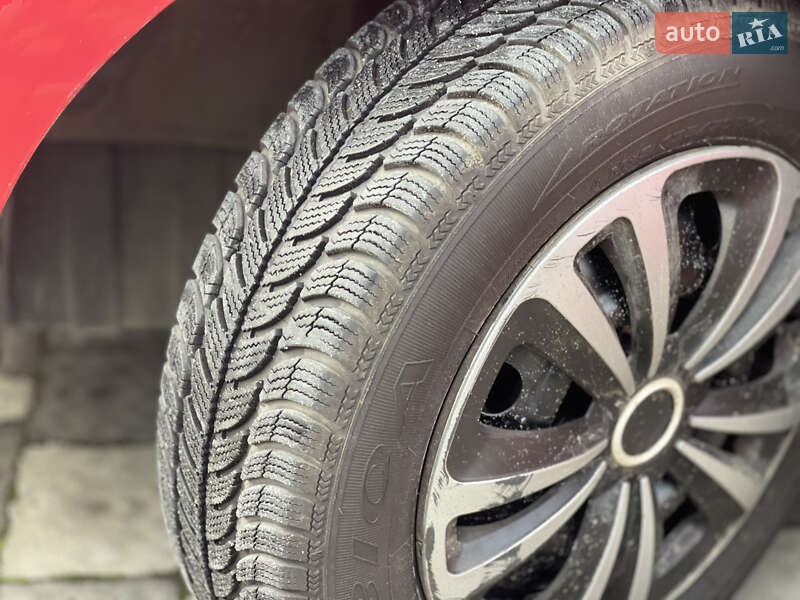 Хэтчбек Hyundai i20 2011 в Мукачево