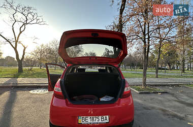 Хетчбек Hyundai i20 2011 в Миколаєві