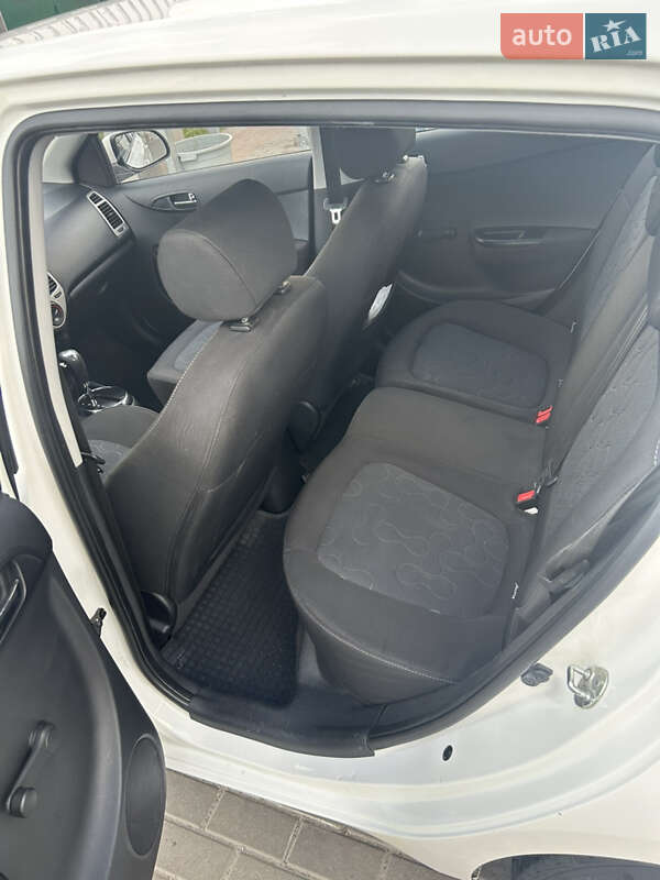 Хетчбек Hyundai i20 2012 в Києві