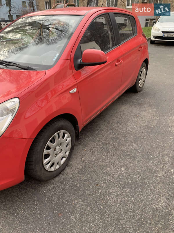 Хетчбек Hyundai i20 2012 в Києві