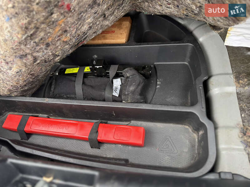 Хетчбек Hyundai i20 2014 в Волочиську