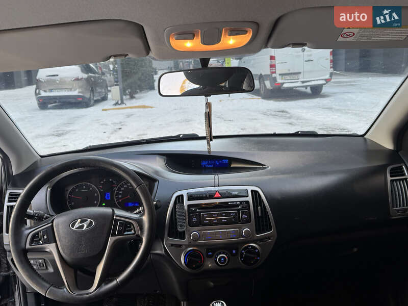 Хетчбек Hyundai i20 2012 в Івано-Франківську