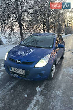 Хэтчбек Hyundai i20 2010 в Обухове