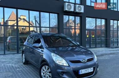Хэтчбек Hyundai i20 2010 в Полтаве