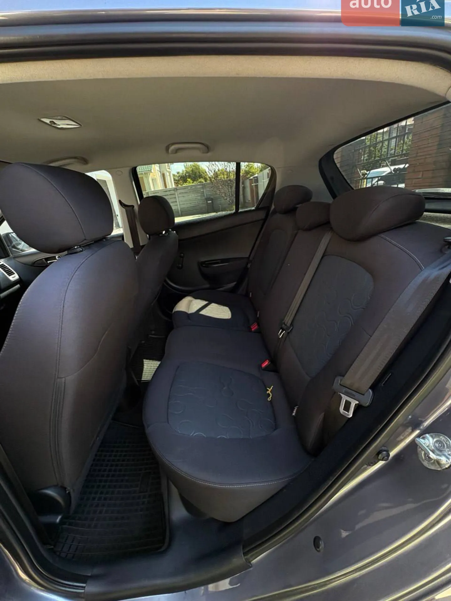 2010 Hyundai i20 - мініатюра 8