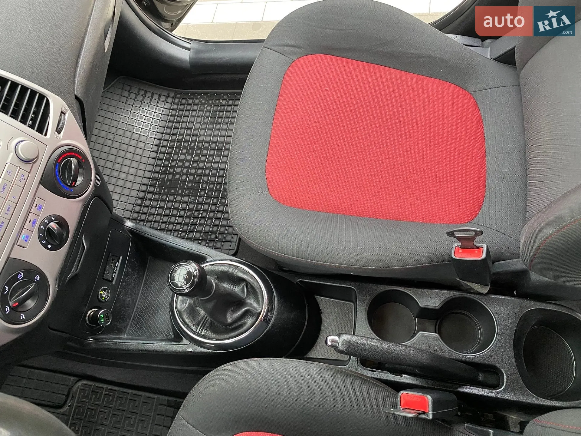 2011 Hyundai i20 - мініатюра 9