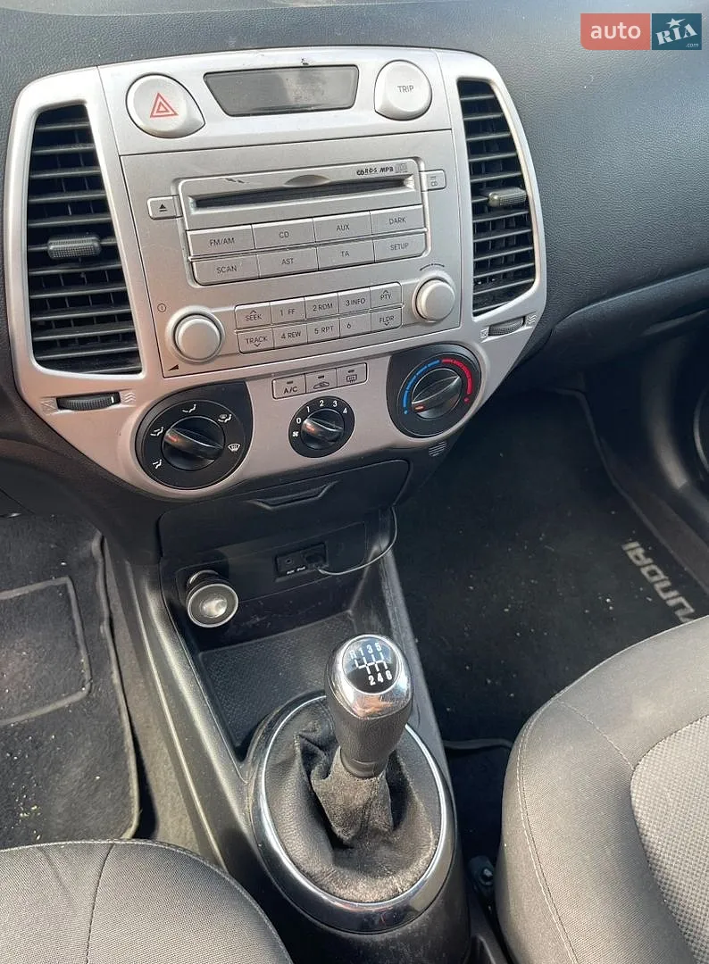 2011 Hyundai i20 - мініатюра 10